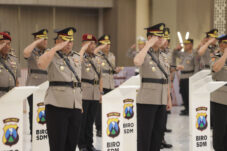Rotasi Besar di Polda Jatim, Kapolda Lantik Sejumlah Pejabat Baru dan Kapolres 8 Rotasi Besar di Polda Jatim, Kapolda Lantik Sejumlah Pejabat Baru dan Kapolres