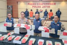 Modus Baru Jaringan Narkoba Terbongkar, Dua Kurir 22 Kg Sabu Dibekuk di Balikpapan 5 IMG 20250429 WA0045