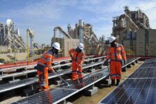 SIG Siapkan Rp300 Miliar untuk Buyback Saham, Percaya Diri Hadapi Pasar yang Berfluktuasi 5 IMG 20250417 222531