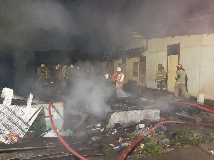 10 Kamar Kos di Surabaya Hangus Terbakar Saat Ditinggal Mudik Penghuninya