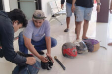 Lempar Bondet ke Polisi, Maling Mobil Tewas Didor di Persawahan Pasuruan