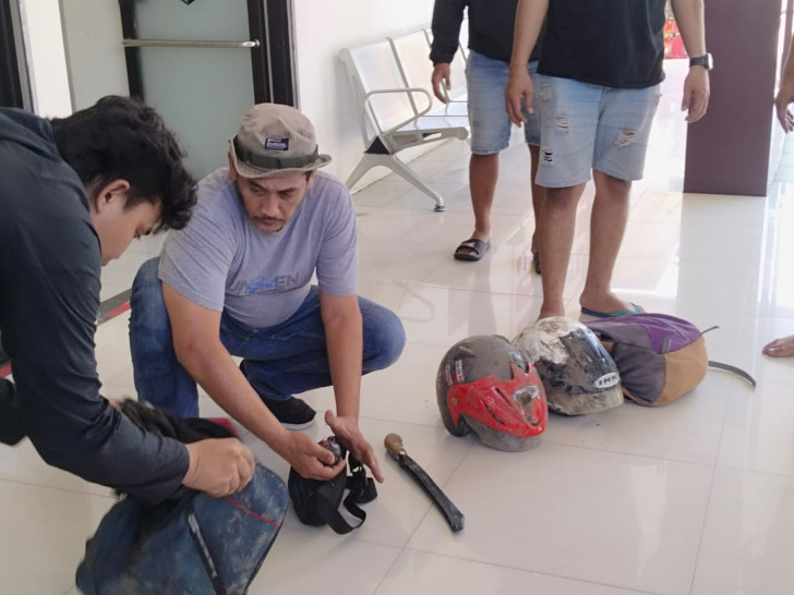 Lempar Bondet ke Polisi, Maling Mobil Tewas Didor di Persawahan Pasuruan