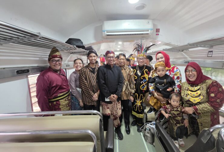 Semarak peringatan HUT ke-80 PT KAI dalam rangkaian kegiatan yang digelar Komunitas Indonesian Railway Preservation Society. (Foto: Istimewa)